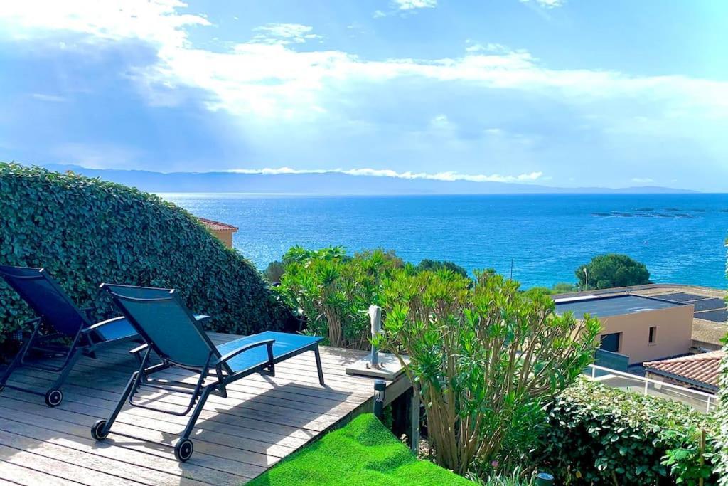 Ajaccio Maison Bord De Mer Dans Residence Avec Piscine 외부 사진