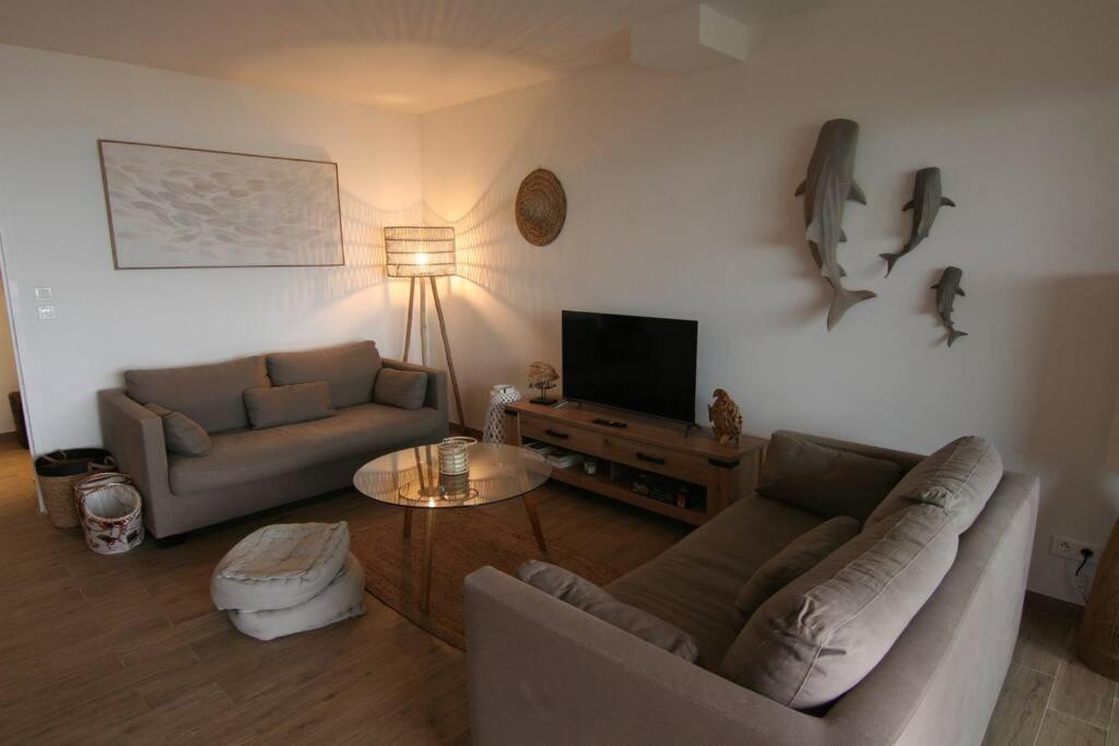 Ajaccio Maison Bord De Mer Dans Residence Avec Piscine 외부 사진