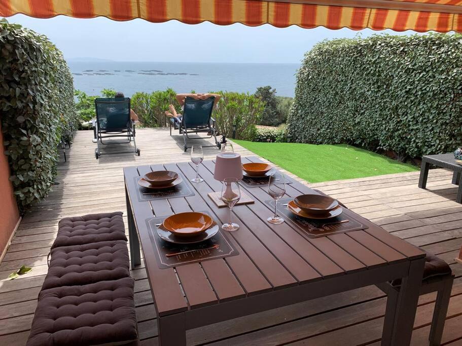 Ajaccio Maison Bord De Mer Dans Residence Avec Piscine 외부 사진